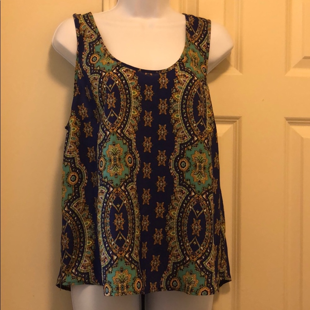 Women top